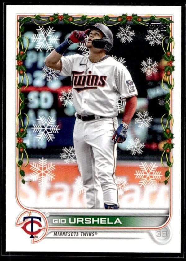 _10 2022 Topps Holiday Minnesota Twins #HW39 Gio Urshela