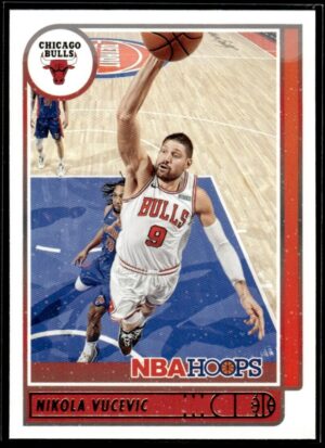 2021 NBA Hoops Chicago Bulls #25 Nikola Vucevic