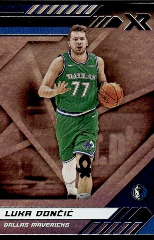2020 Panini Chronicles XR Dallas Mavericks #300 Luka Doncic