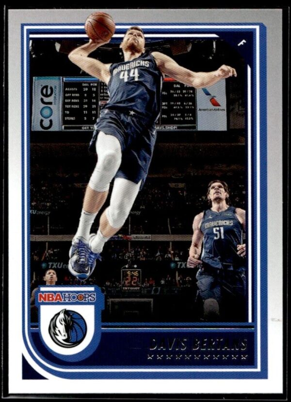 2022 Hoops Dallas Mavericks #125 Davis Bertans