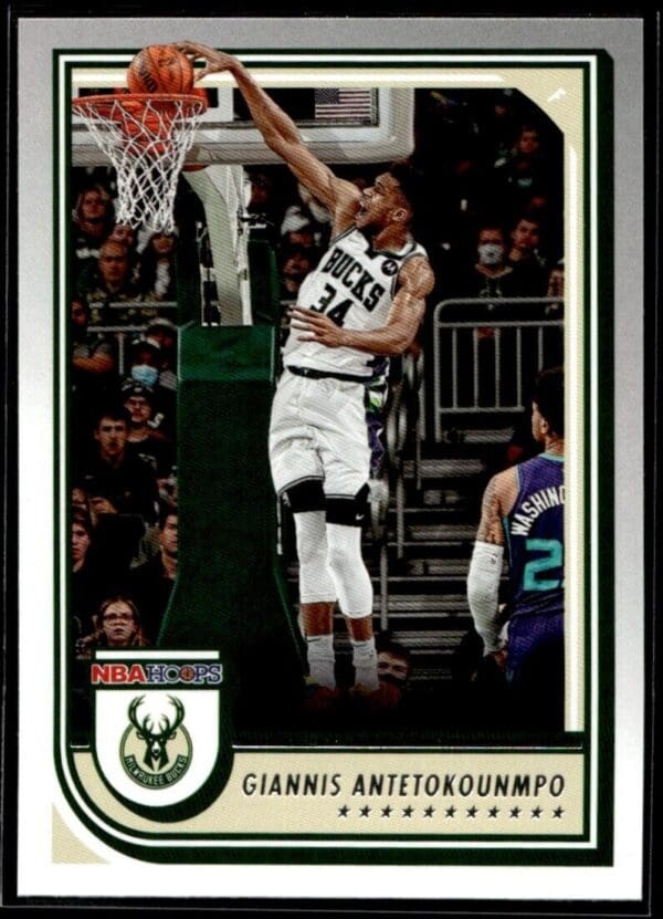2022 Hoops Milwaukee Bucks #44 Giannis Antetokounmpo