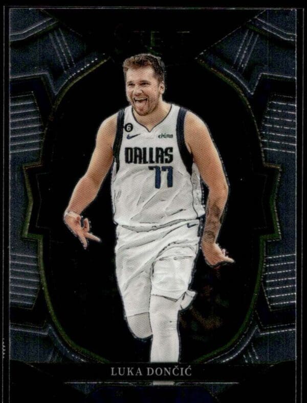 2022 Panini Select Dallas Mavericks #51 Luka Doncic Concourse