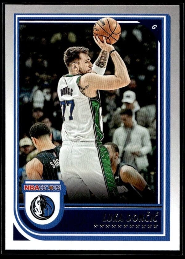 2022 NBA Hoops Dallas Mavericks #119 Luka Doncic