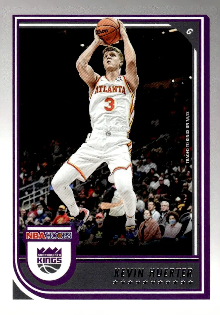 2022-23 NBA Hoops #83 Kevin Huerter (front)
