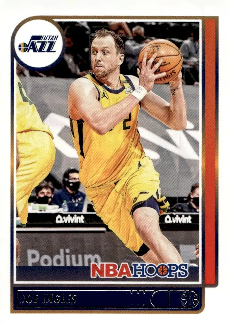 2021-22 NBA Hoops #189 Joe Ingles (front)