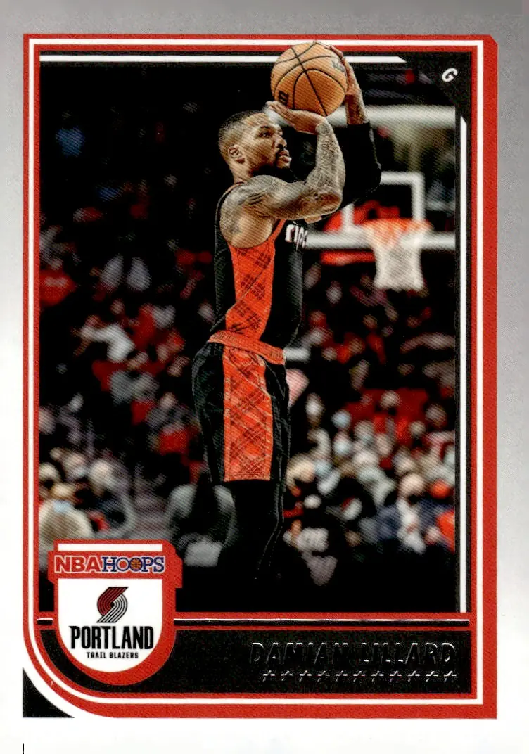 2022-23 NBA Hoops #208 Damian Lillard (front)