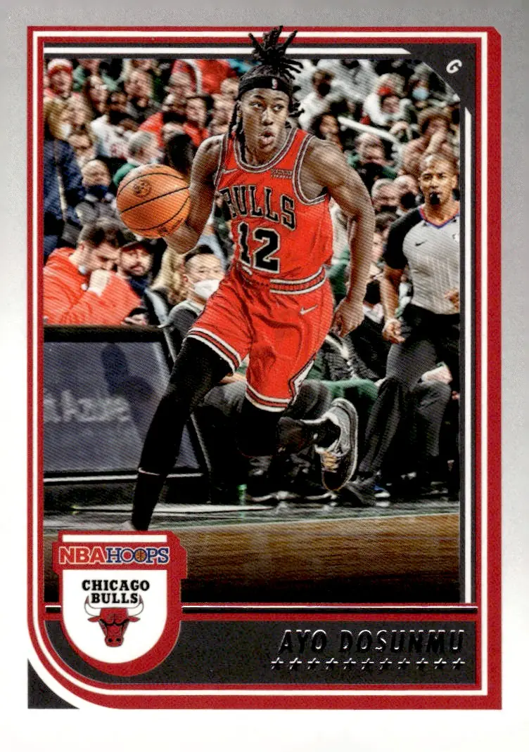 2022-23 NBA Hoops #79 Ayo Dosunmu (front)