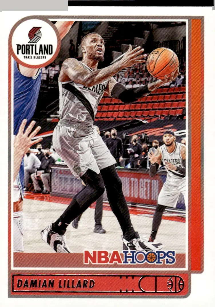 2021-22 NBA Hoops #61 Damian Lillard (front)