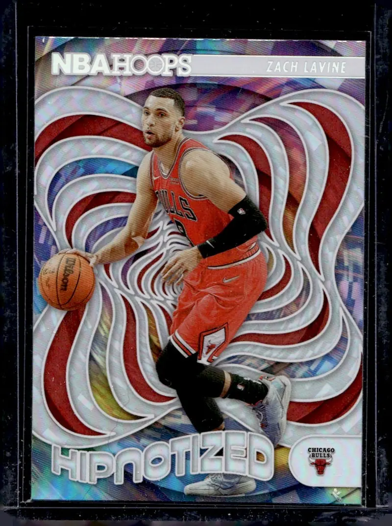 2022-23 NBA Hoops #14 Zach LaVine – Holo (front)