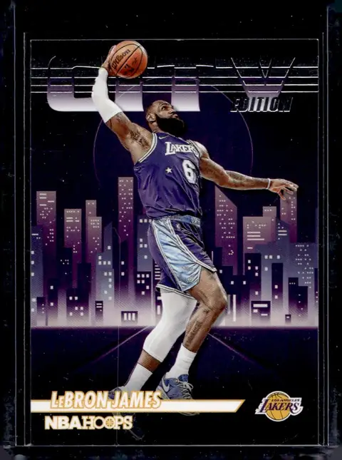 2022-23 NBA Hoops #18 LeBron James