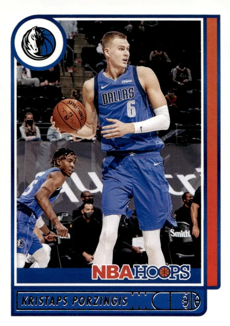 2021-22 NBA Hoops #82 Kristaps Porzingis (front)
