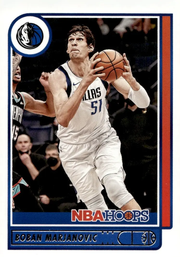 2021-22 NBA Hoops #122 Boban Marjanovic (front)