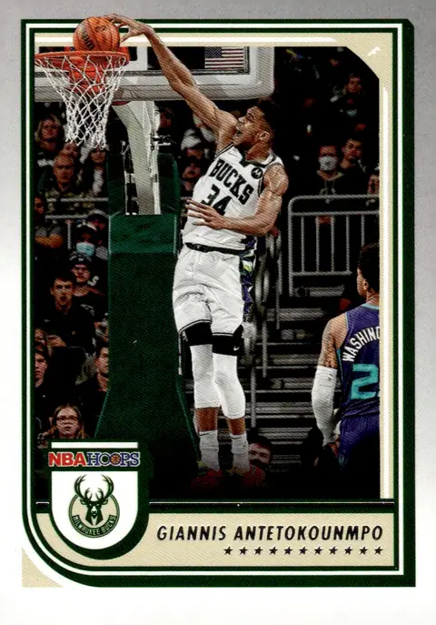 2022-23 NBA Hoops #44 Giannis Antetokounmpo