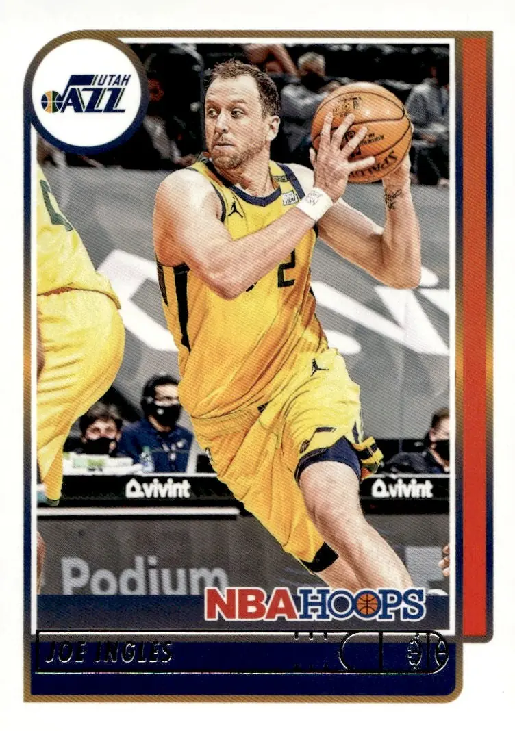 2021-22 NBA Hoops #189 Joe Ingles (front)