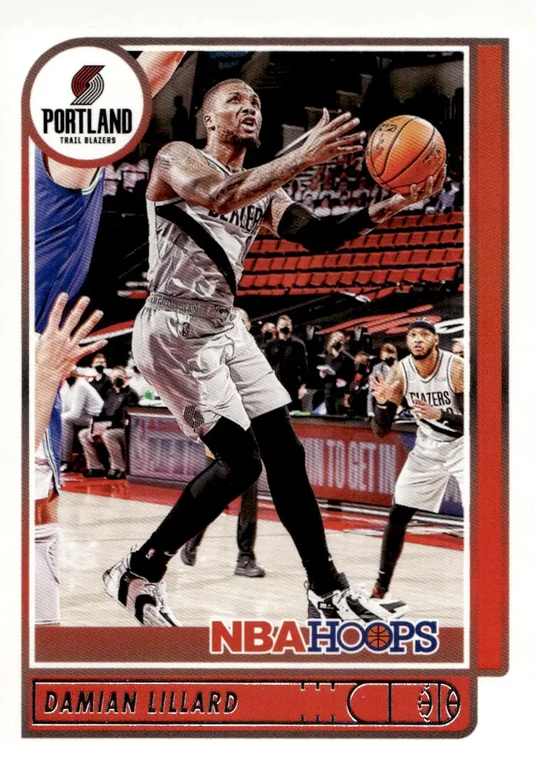 2021-22 NBA Hoops #61 Damian Lillard (front)