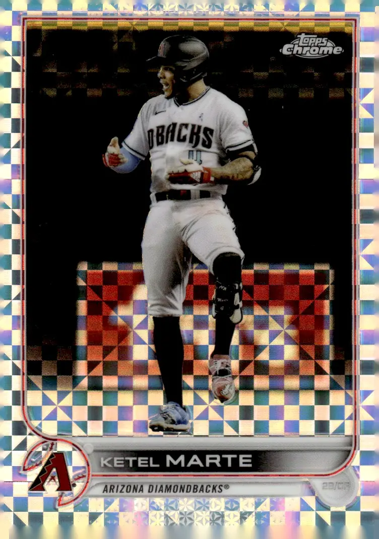 2022 Topps Chrome #124 Ketel Marte – X-Fractor (front)