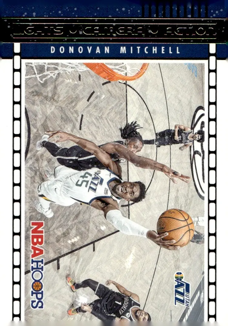 2021-22 NBA Hoops #3 Donovan Mitchell (front)