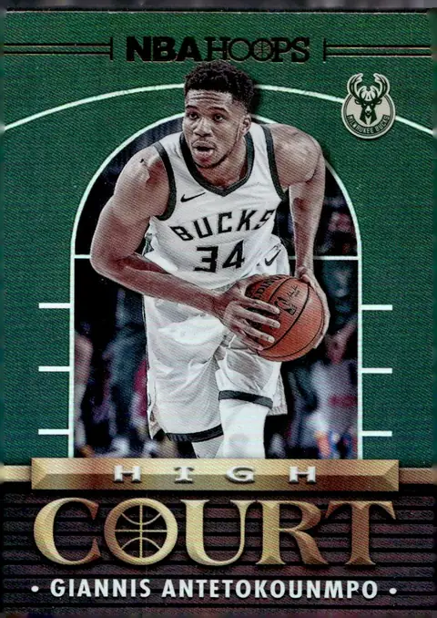2021-22 NBA Hoops #7 Giannis Antetokounmpo