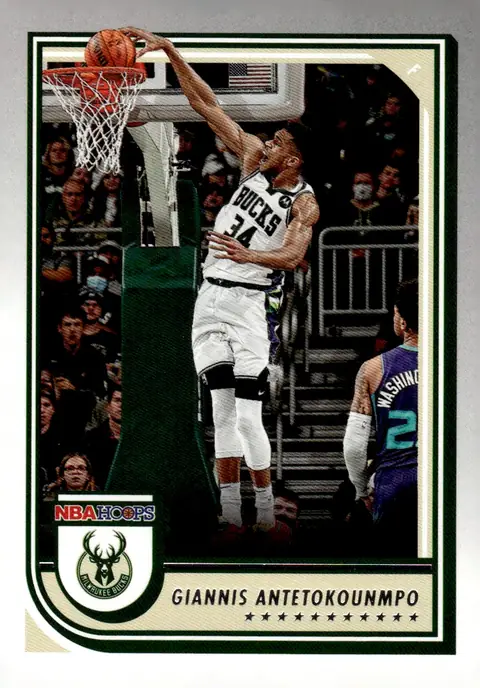 2022-23 NBA Hoops #44 Giannis Antetokounmpo