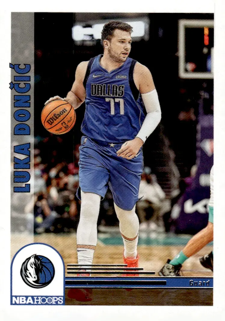 2022-23 NBA Hoops #293 Luka Dončić (front)